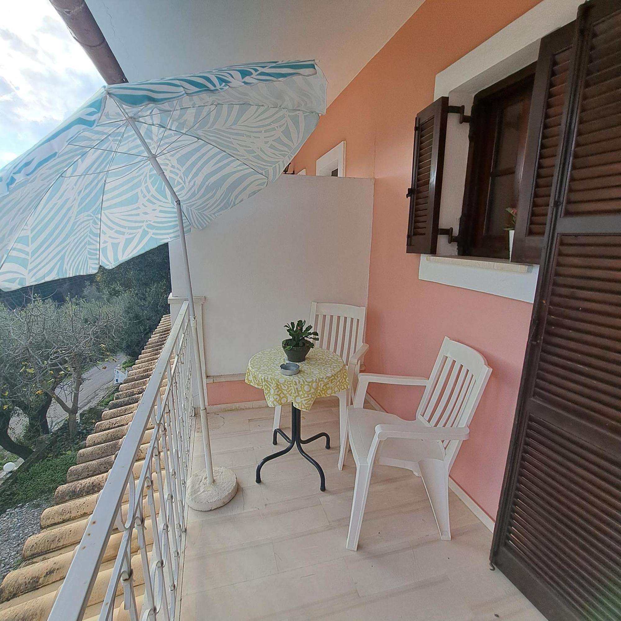 Apartamento Kerasia - 4 & *